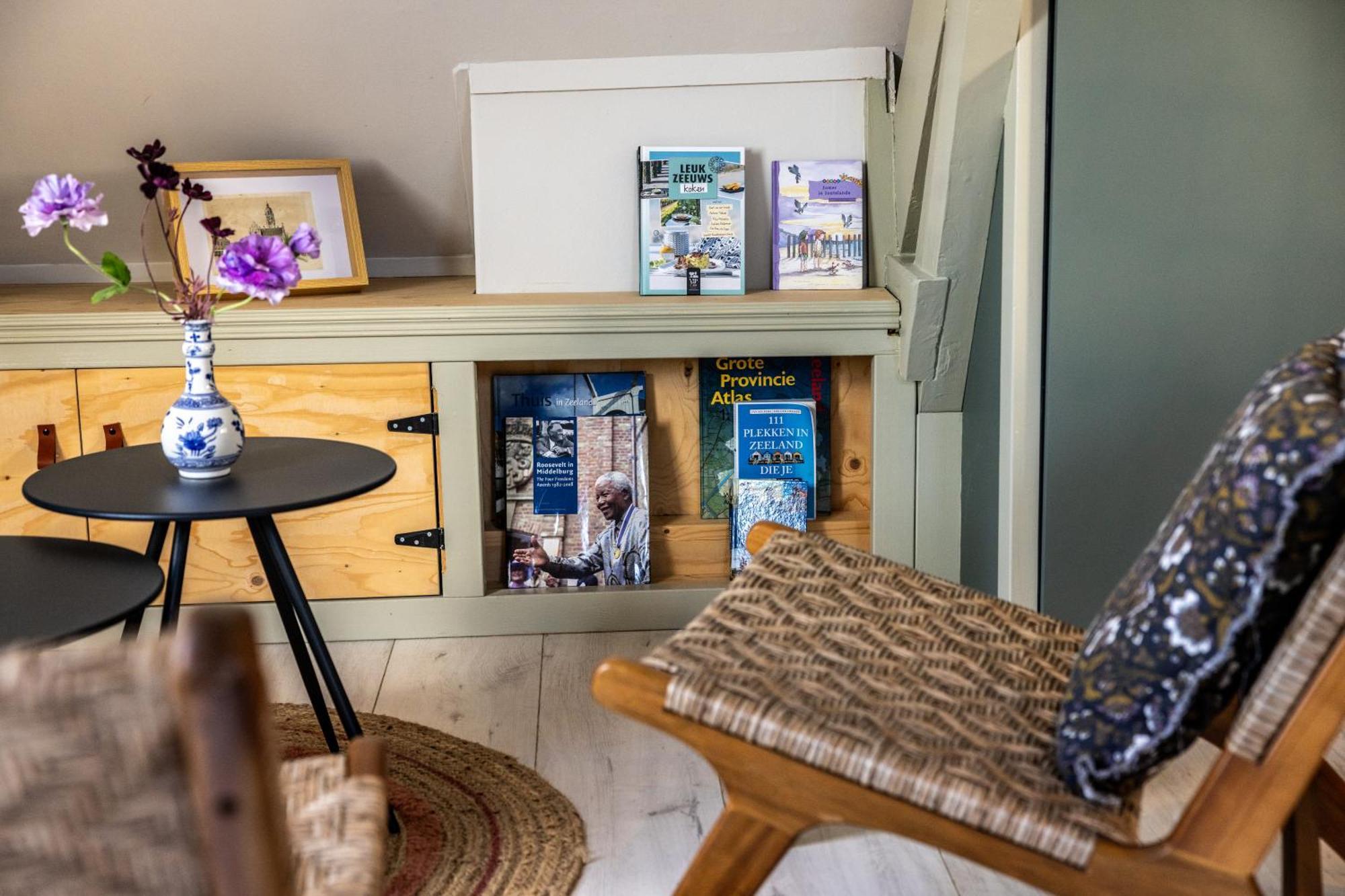 Huis Delfshaven Middelburg Room photo